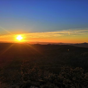 Lenka Horáková on the summit of Klíč (6.10.2022 18:03)