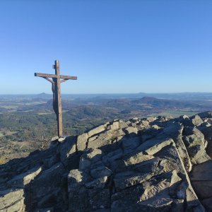 Vratislav Sejkora on the summit of Klíč (7.4.2026 17:44)