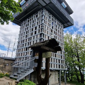 Jar Faldy na vrcholu Luž (17.5.2026 10:55)