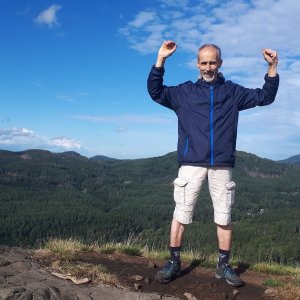 Libor Pfeifer on the summit of Střední vrch (12.9.2025 15:57)