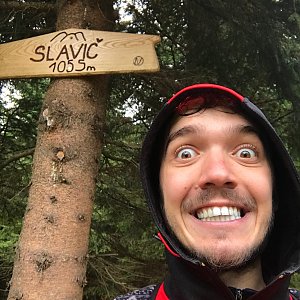 Vojtěch Horák na vrcholu Slavíč (29.9.2018 14:47)