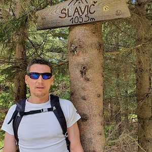 Tomáš na vrcholu Slavíč (5.6.2021 12:29)