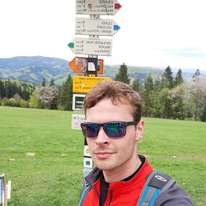 Stanislav Jára na vrcholu Slavíč (11.5.2019 15:06)