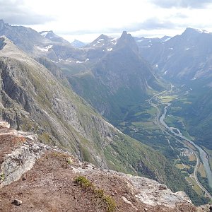 Vratislav Sejkora on the summit of Mjølvafjellet (30.7.2018 14:15)