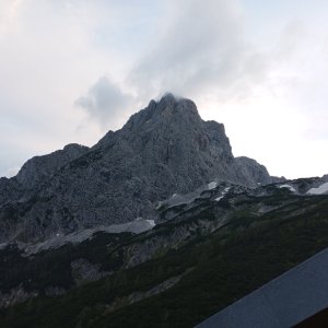 megalodon na vrcholu Spitzmauer (5.7.2024 15:30)