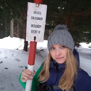 LucyS na vrcholu Kobylanka (18.1.2020 14:31)