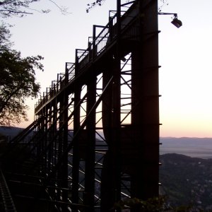 ThrasherVojti na vrcholu Tâmpa (2007)