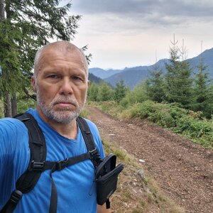 Rastislav Biarinec na vrcholu Ostredok - južný vrchol (15.8.2024 9:19)