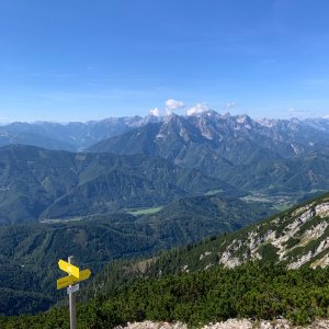Jan Drabina on the summit of Hochsengs (2.9.2023 10:37)