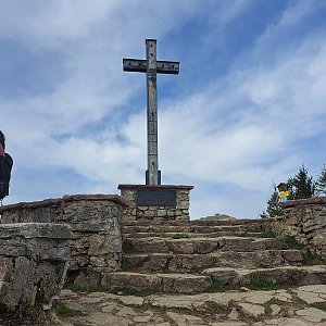 Horalka Anička na vrcholu Zwölferhorn (19.5.2023)