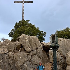 Jarda Vála na vrcholu Pujolet des Misteris (14.9.2022)