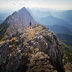 Jiří Králík na vrcholu Košutnikov turn / Koschutnikturm (14.8.2021 17:32)