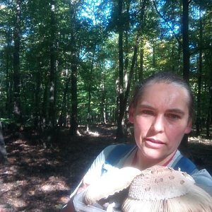 Jiřina na vrcholu Vyškůvka SV (9.10.2022 12:10)