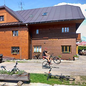 Fíkus na vrcholu Horská chata Kmínek (25.5.2019 16:15)