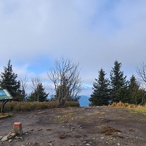 Tomáš Uhlíř na vrcholu Smrk (5.11.2021 13:26)