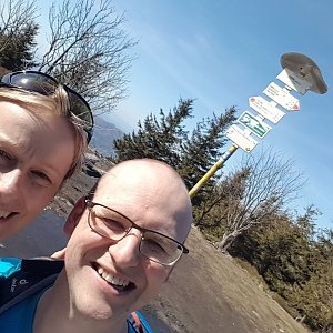 Michaela Karásková na vrcholu Smrk (14.4.2022 15:30)