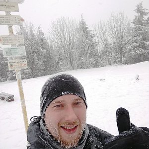 matheo22 na vrcholu Smrk (24.2.2018 18:52)