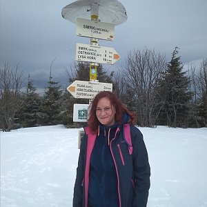 Kahys, Kahyska a Kahysčata na vrcholu Smrk (16.3.2019 11:51)