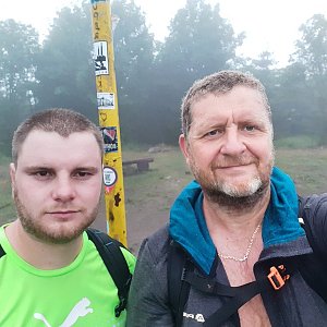 Dřevák na vrcholu Smrk (18.7.2021 5:22)