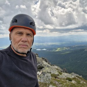 Rastislav Biarinec on the summit of Zadná Ostrva (19.6.2026 13:14)