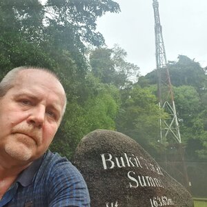 Pavel Michalek na vrcholu Bukit Timah  (3.3.2024 10:25)
