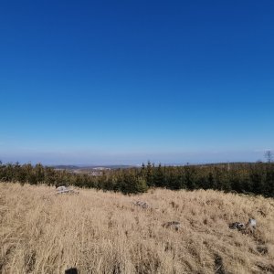 Jirka Valda on the summit of Dubový vrch (2.3.2025 13:56)