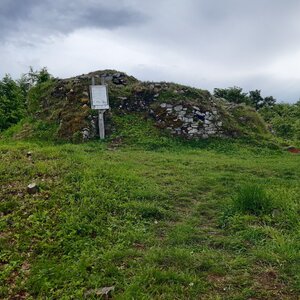 Marcela on the summit of Karpiak (18.5.2024 13:54)