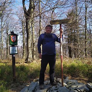 Roman Grebenar na vrcholu Ostrý (12.4.2020 16:32)