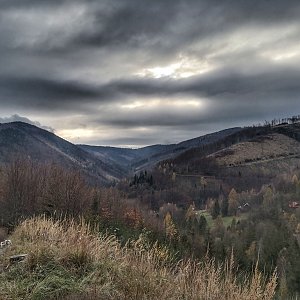 Zuzka Brožková na vrcholu Ostrý (14.11.2020 13:23)