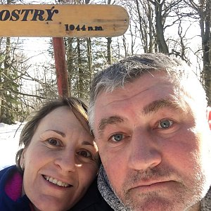věrka na vrcholu Ostrý (17.2.2019 11:00)