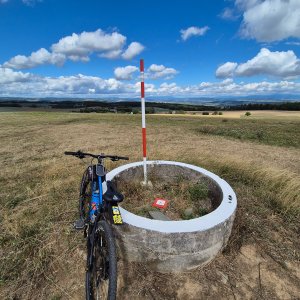 Jirka Valda on the summit of Kamenice (29.8.2026 12:17)