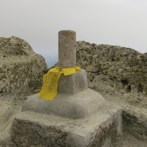 ZdenkaV on the summit of Monte Epomeo (18.5.2024)