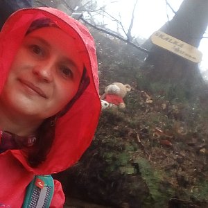 Jana Bartošová na vrcholu Skalka (na Pustevnách) (28.4.2019 10:48)
