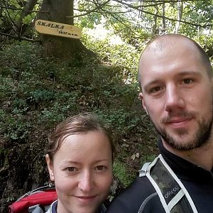 Paja&Tom na vrcholu Skalka (na Pustevnách) (15.7.2018 10:59)