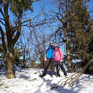 I+L Rajnochovi na vrcholu Skalka (na Pustevnách) (18.2.2019 10:25)