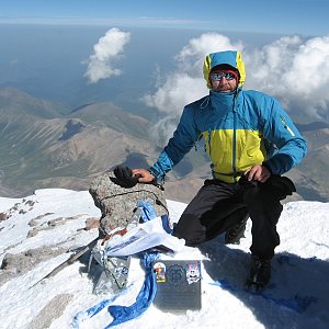 Dolfa on the summit of Elbrus (27.7.2018)
