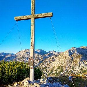 Jiří Králík on the summit of Traweng (21.9.2019 17:38)