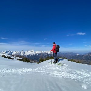 Tereza na vrcholu Schallerkogel (18.3.2023 11:00)