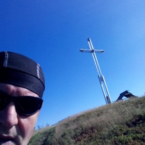 Li Be na vrcholu Bendoszka Wielka  (11.8.2023 8:15)