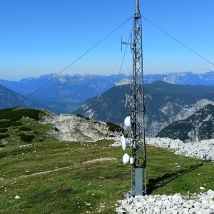 Michal a Alča on the summit of Krippenstein (8.8.2025 16:06)