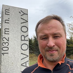 Igor Gluza na vrcholu Javorový vrch (21.10.2022 12:48)