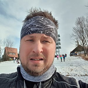 Igor Gluza na vrcholu Javorový vrch (2.1.2021 13:29)