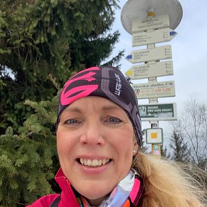 Jana Grafová na vrcholu Javorový vrch (3.1.2021 9:45)