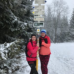 Veronika Spáčilová na vrcholu Javorový vrch (6.2.2021 14:02)