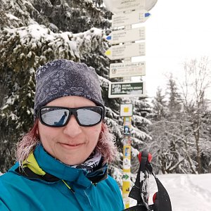 Daniela Vajsová na vrcholu Javorový vrch (20.3.2021 16:32)