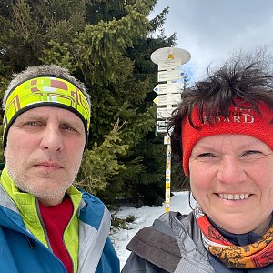 Irča na vrcholu Javorový vrch (25.4.2021 12:00)