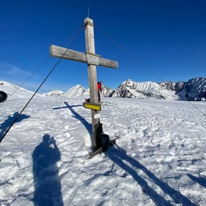 Tereza on the summit of Gensgitsch (28.12.2023 12:30)