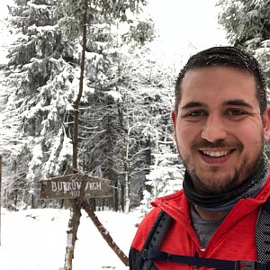 Martin Kostřeba na vrcholu Burkův vrch (6.2.2021 13:04)