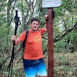Mykas on the summit of Cser-hegy (25.9.2023 16:01)