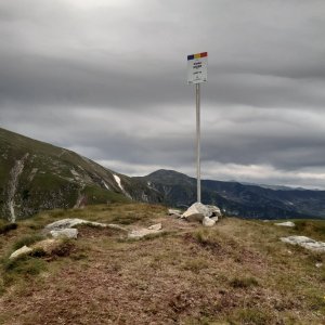 ZdenkaV on the summit of Iezer (11.7.2023 9:42)